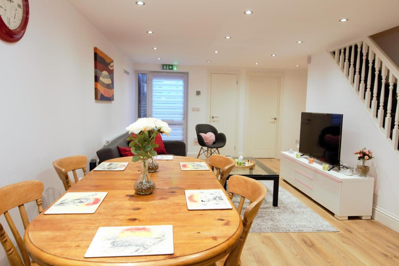 Stylish 2 Bedroom Apartment In The Heart Of Greenwich London Luaran gambar