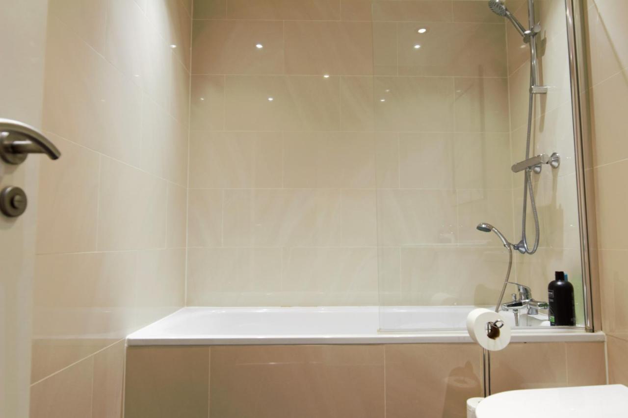 Stylish 2 Bedroom Apartment In The Heart Of Greenwich London Luaran gambar